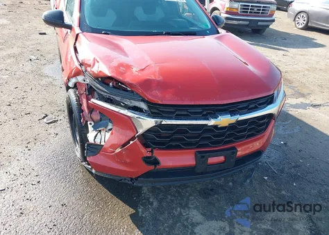 2024 Chevrolet Trax Fwd Sp z USA, uszkodzony, nr VIN KL77LFE28RC198208